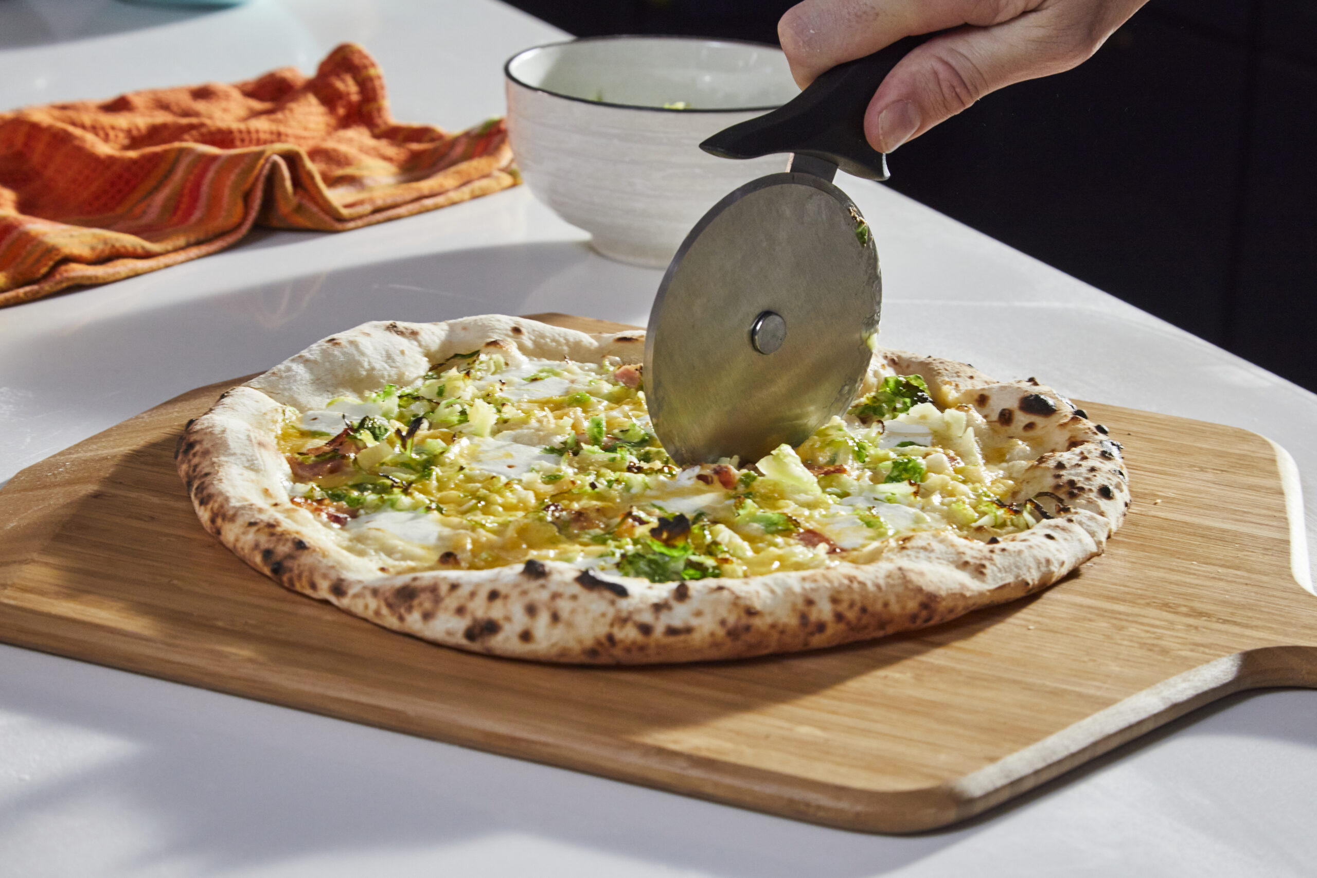 12" Bamboo Pizza Peel & Serving Board / 12インチ用竹製ピザピール - 画像 (5)